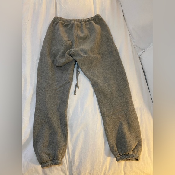 ESSENTIALS- FEAR OF GOD SWEATPANTS 'DARK OATMEAL' - Picture 5 of 5